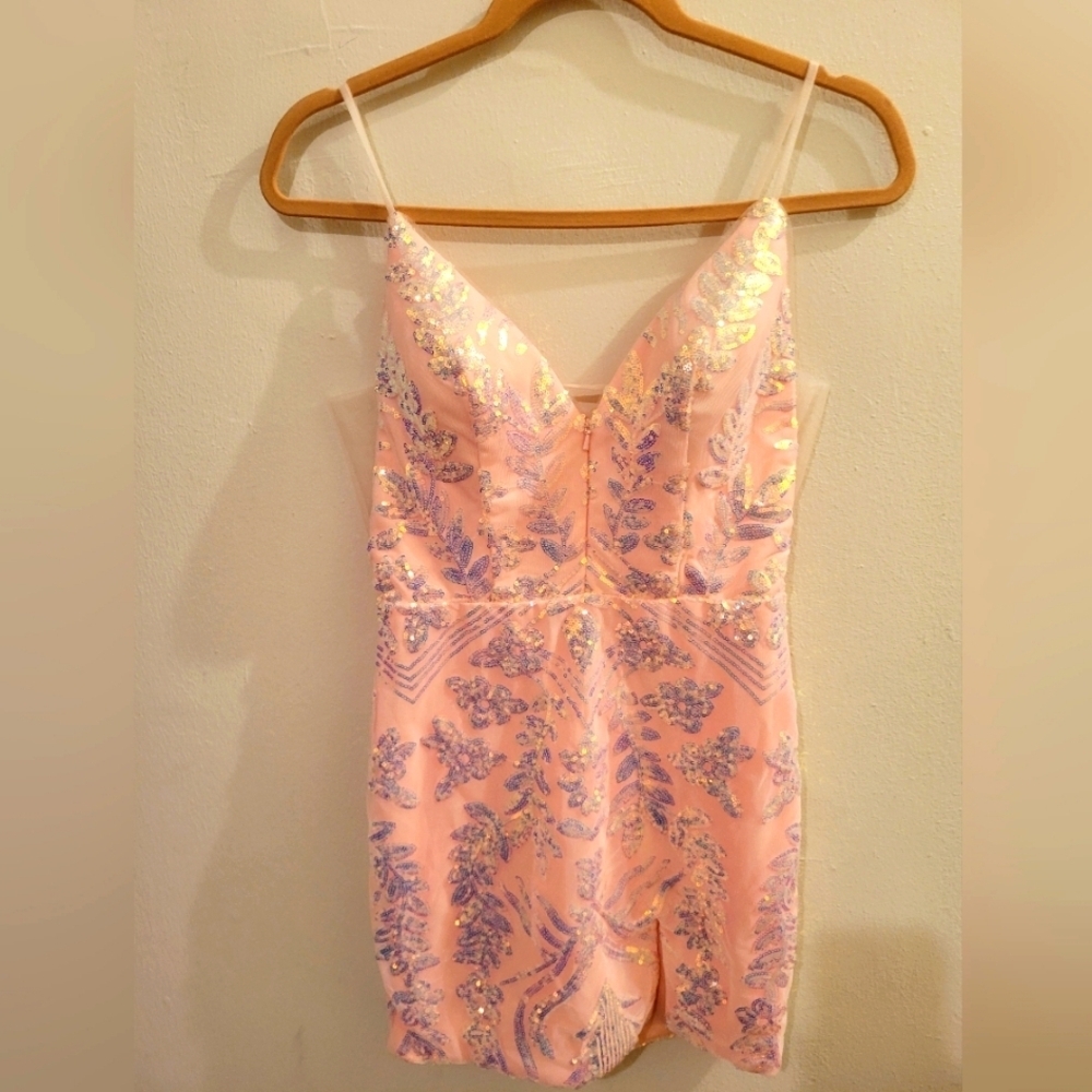 Sequins Mini Dress NWOT Size 2‎ Coquette Sexy Girly Party Festive Club